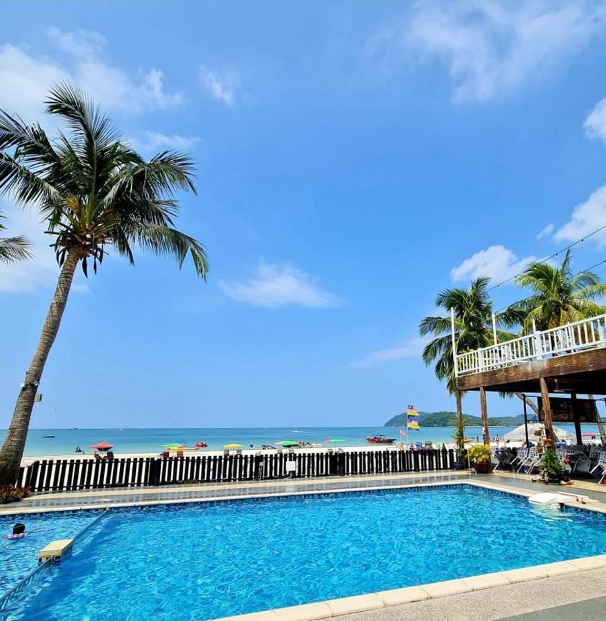 Best Star Resort Pantai Cenang  Exteriör bild