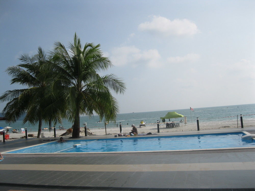 Best Star Resort Pantai Cenang  Exteriör bild